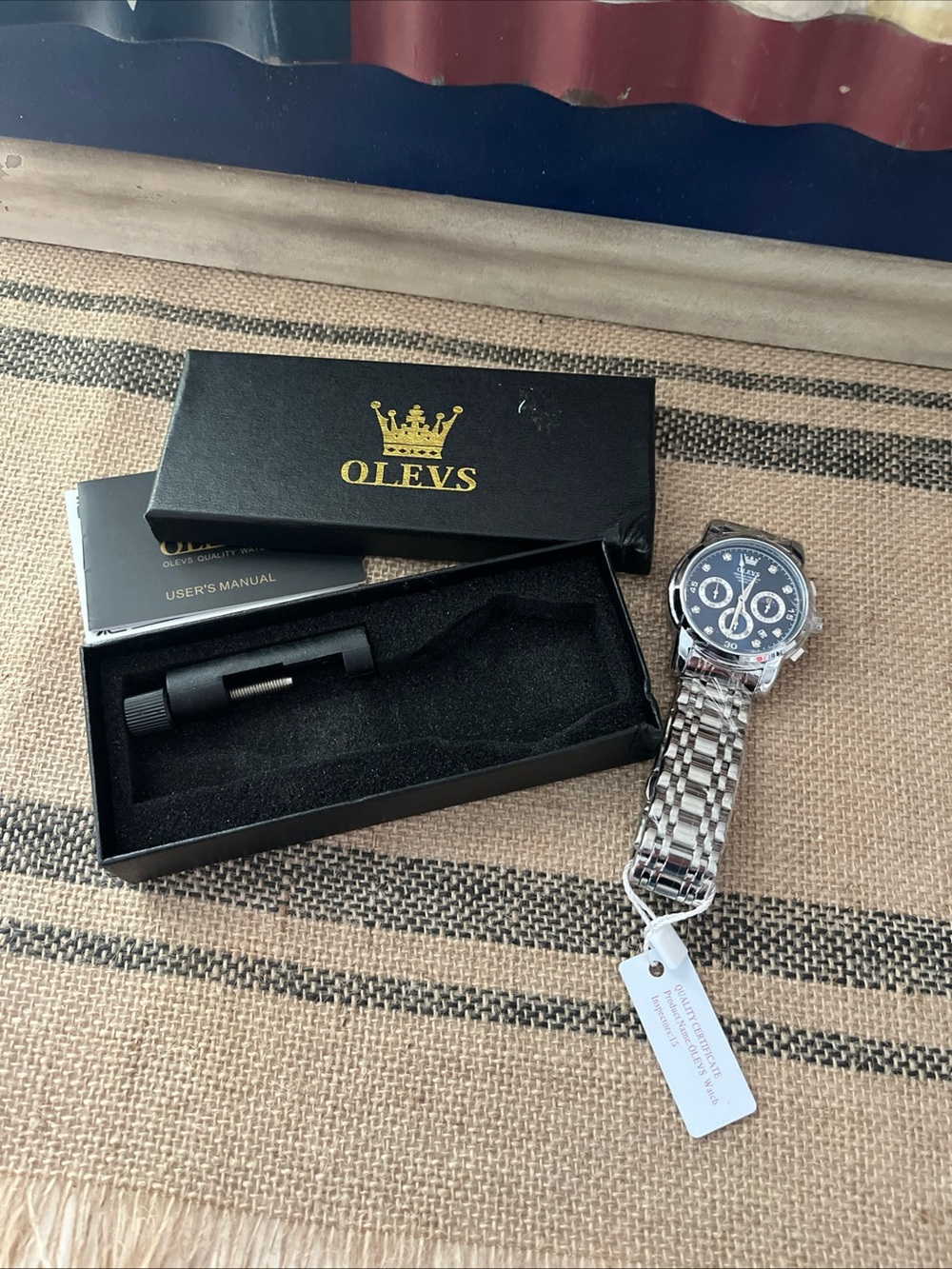 Men's Silver Watch with blue face - Silver Dial